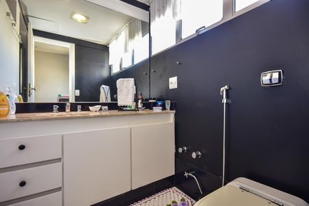 Apartamento à venda com 170m², 3 quartos e 3 vagasBanheiro da Suíte 3