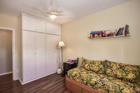 Apartamento à venda com 170m², 3 quartos e 3 vagasSuíte 1