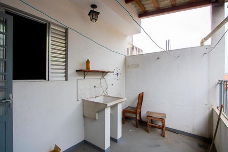 Casa para alugar com 60m², 1 quarto e 1 vagaÁrea de serviço