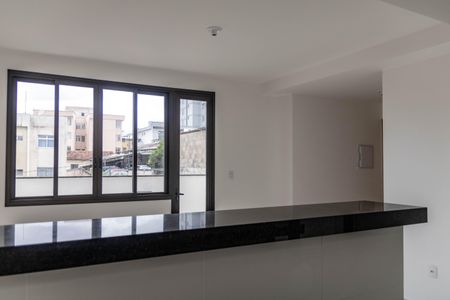 Apartamento à venda com 77m², 2 quartos e 1 vaga