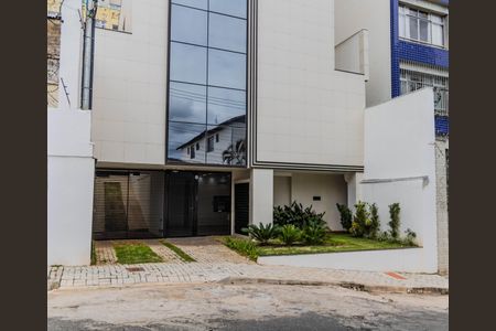 Apartamento à venda com 77m², 2 quartos e 1 vaga