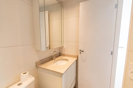 Apartamento para alugar com 68m², 2 quartos e 1 vaga Apartamento para alugar com 68m², 2 quartos e 1 vagaBanheiro