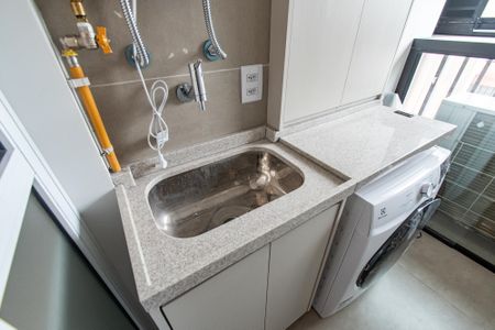 Apartamento para alugar com 68m², 2 quartos e 1 vaga Apartamento para alugar com 68m², 2 quartos e 1 vagaÁrea de serviço