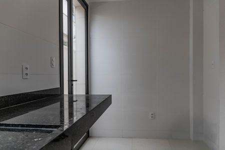 Apartamento à venda com 83m², 2 quartos e 1 vaga Apartamento à venda com 83m², 2 quartos e 1 vagaCozinhaCozinha