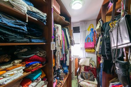 Apartamento à venda com 166m², 4 quartos e 2 vagasQuarto 2