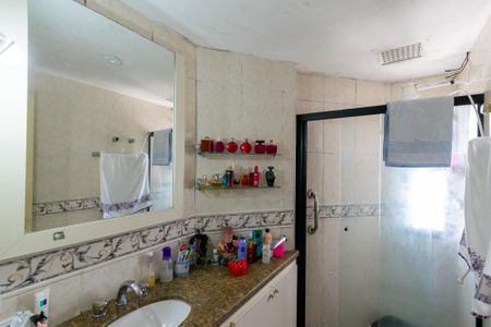 Apartamento à venda com 166m², 4 quartos e 2 vagasBanheiro da Suíte 2