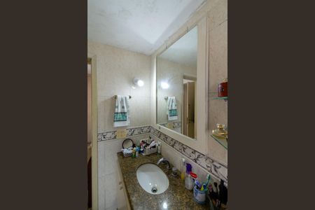 Apartamento à venda com 166m², 4 quartos e 2 vagasBanheiro da Suíte