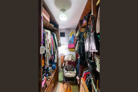 Apartamento à venda com 166m², 4 quartos e 2 vagasQuarto 2