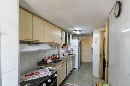 Apartamento à venda com 166m², 4 quartos e 2 vagasCozinha