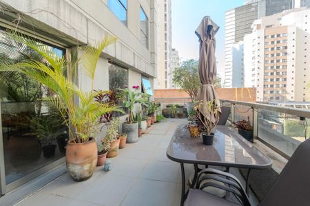 Apartamento à venda com 102m², 1 quarto e 1 vagaSacada