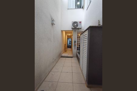 Casa à venda com 114m², 3 quartos e 4 vagas Casa à venda com 114m², 3 quartos e 4 vagasFoto 01