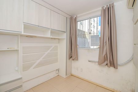 Quarto 1 de apartamento à venda com 2 quartos, 43m² em Costa E Silva, Porto Alegre