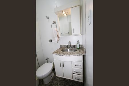 Apartamento à venda com 93m², 3 quartos e 1 vagaBanheiro Social