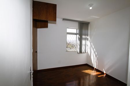 Apartamento à venda com 93m², 3 quartos e 1 vagaQuarto 2