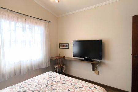 Casa de condomínio à venda com 311m², 4 quartos e 6 vagas Casa de condomínio à venda com 311m², 4 quartos e 6 vagasQuarto 1