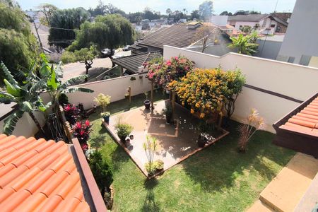 Casa de condomínio à venda com 311m², 4 quartos e 6 vagas Casa de condomínio à venda com 311m², 4 quartos e 6 vagasVaranda da Sala