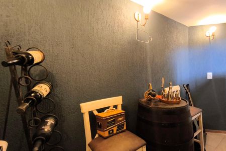 Casa de condomínio à venda com 311m², 4 quartos e 6 vagas Casa de condomínio à venda com 311m², 4 quartos e 6 vagasAdega