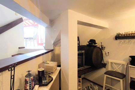 Casa de condomínio à venda com 311m², 4 quartos e 6 vagas Casa de condomínio à venda com 311m², 4 quartos e 6 vagasAdega