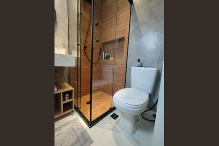 Casa à venda com 140m², 3 quartos e 2 vagas Casa à venda com 140m², 3 quartos e 2 vagasBanheiro da Suíte