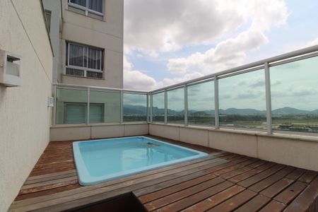 Apartamento para alugar com 250m², 4 quartos e 1 vagaTerraço - Piscina