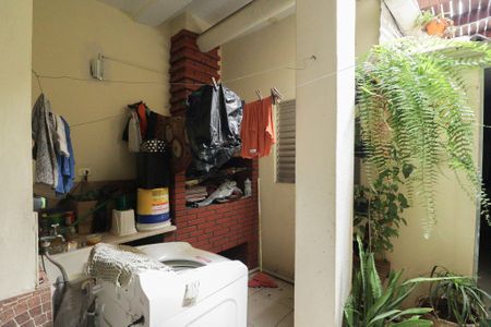 Casa à venda com 150m², 3 quartos e 2 vagasChurrasqueira