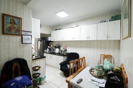 Casa à venda com 150m², 3 quartos e 2 vagasCozinha
