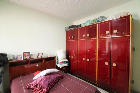 Casa à venda com 150m², 3 quartos e 2 vagasSuíte