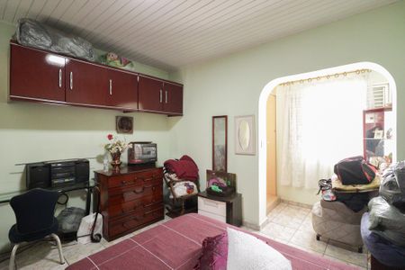 Casa à venda com 150m², 3 quartos e 2 vagasSuíte