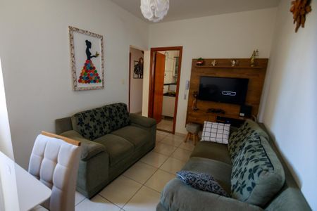 Apartamento à venda com 120m², 2 quartos e 2 vagasSala