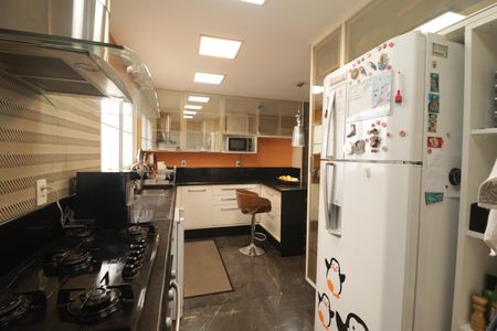 Apartamento à venda com 157m², 3 quartos e 3 vagasCozinha