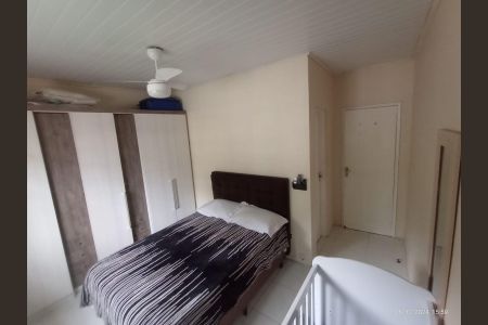 Quarto de casa à venda com 3 quartos, 110m² em Olaria, Canoas