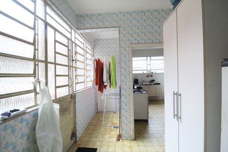 Casa à venda com 250m², 2 quartos e 3 vagasÁrea de serviço