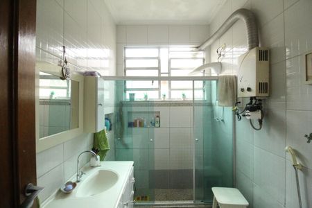 Casa à venda com 250m², 2 quartos e 3 vagasBanheiro