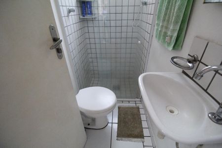 Casa à venda com 250m², 2 quartos e 3 vagasÁrea de serviço - Banheiro