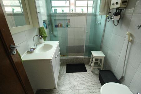 Casa à venda com 250m², 2 quartos e 3 vagasBanheiro