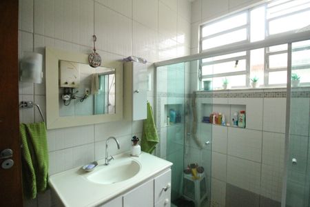 Casa à venda com 250m², 2 quartos e 3 vagasBanheiro