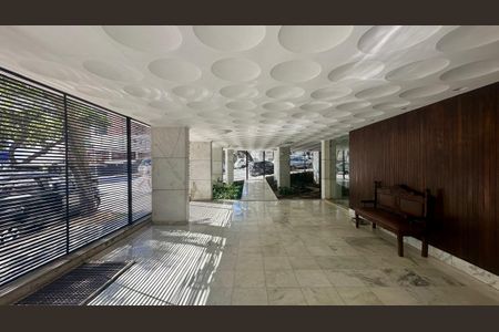 Apartamento à venda com 190m², 4 quartos e 1 vagaHall social