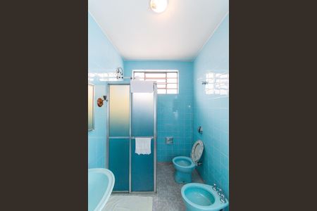 Casa à venda com 190m², 3 quartos e 2 vagasBanheiro Social