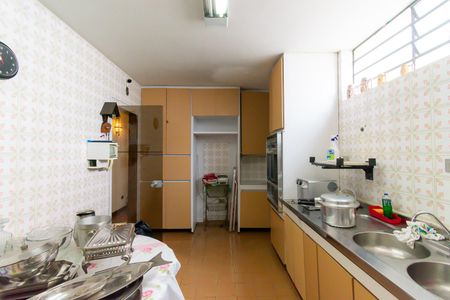 Casa à venda com 190m², 3 quartos e 2 vagasCozinha