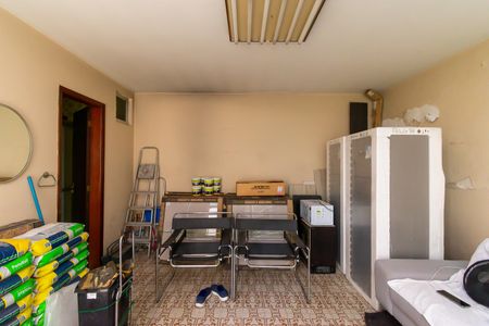 Casa à venda com 190m², 3 quartos e 2 vagasQuarto de Serviço