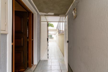 Casa à venda com 190m², 3 quartos e 2 vagasCorredor