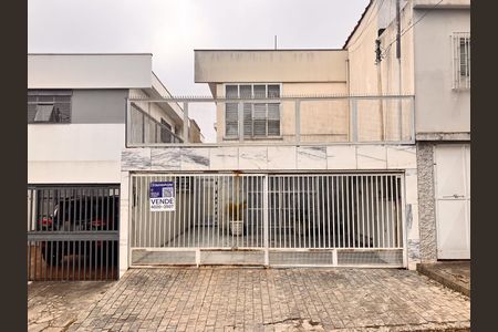 Casa à venda com 190m², 3 quartos e 2 vagasFachada