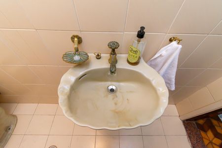 Casa à venda com 190m², 3 quartos e 2 vagasLavabo