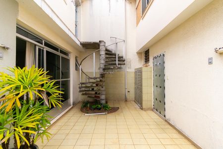 Casa à venda com 190m², 3 quartos e 2 vagasÁrea Externa