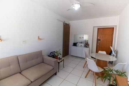 Apartamento à venda com 98m², 2 quartos e 1 vagaSala