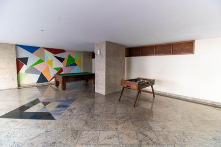 Apartamento à venda com 98m², 2 quartos e 1 vagaÁrea comum