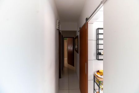 Apartamento à venda com 98m², 2 quartos e 1 vagaCorredor