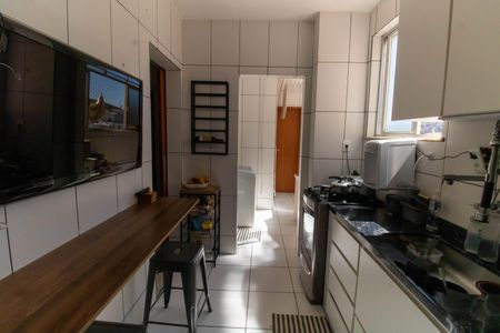 Apartamento à venda com 98m², 2 quartos e 1 vagaCozinha