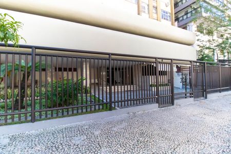 Apartamento à venda com 98m², 2 quartos e 1 vagaFachada