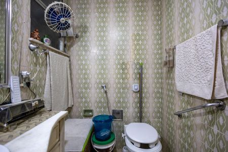 Apartamento à venda com 164m², 4 quartos e 3 vagasBanheiro